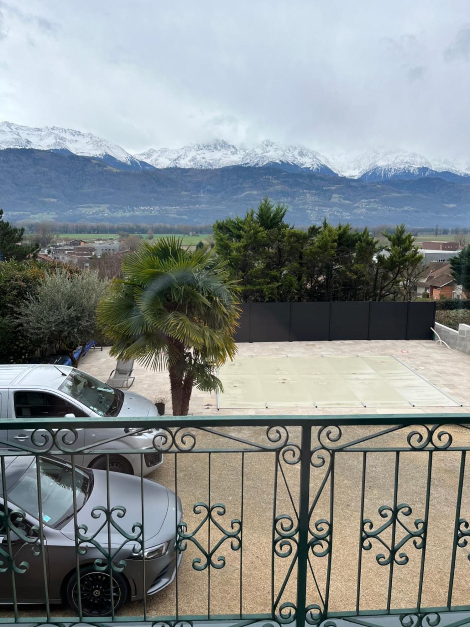Logement Icare 5Km De Crolles, Soitec , St Lumbin Luaran gambar