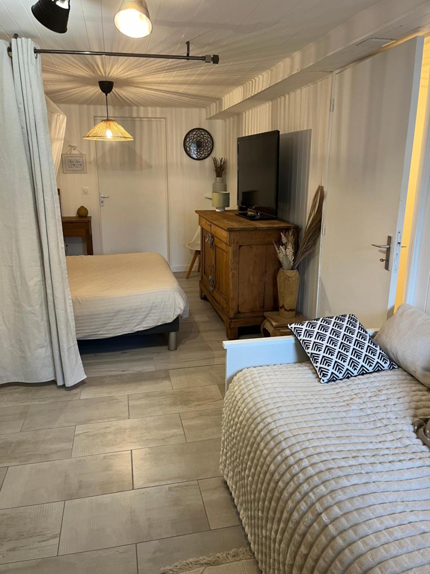 Logement Icare 5Km De Crolles, Soitec , St Lumbin Luaran gambar