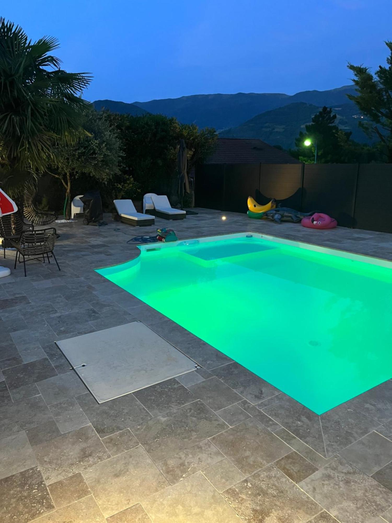 Logement Icare 5Km De Crolles, Soitec , St Lumbin Luaran gambar