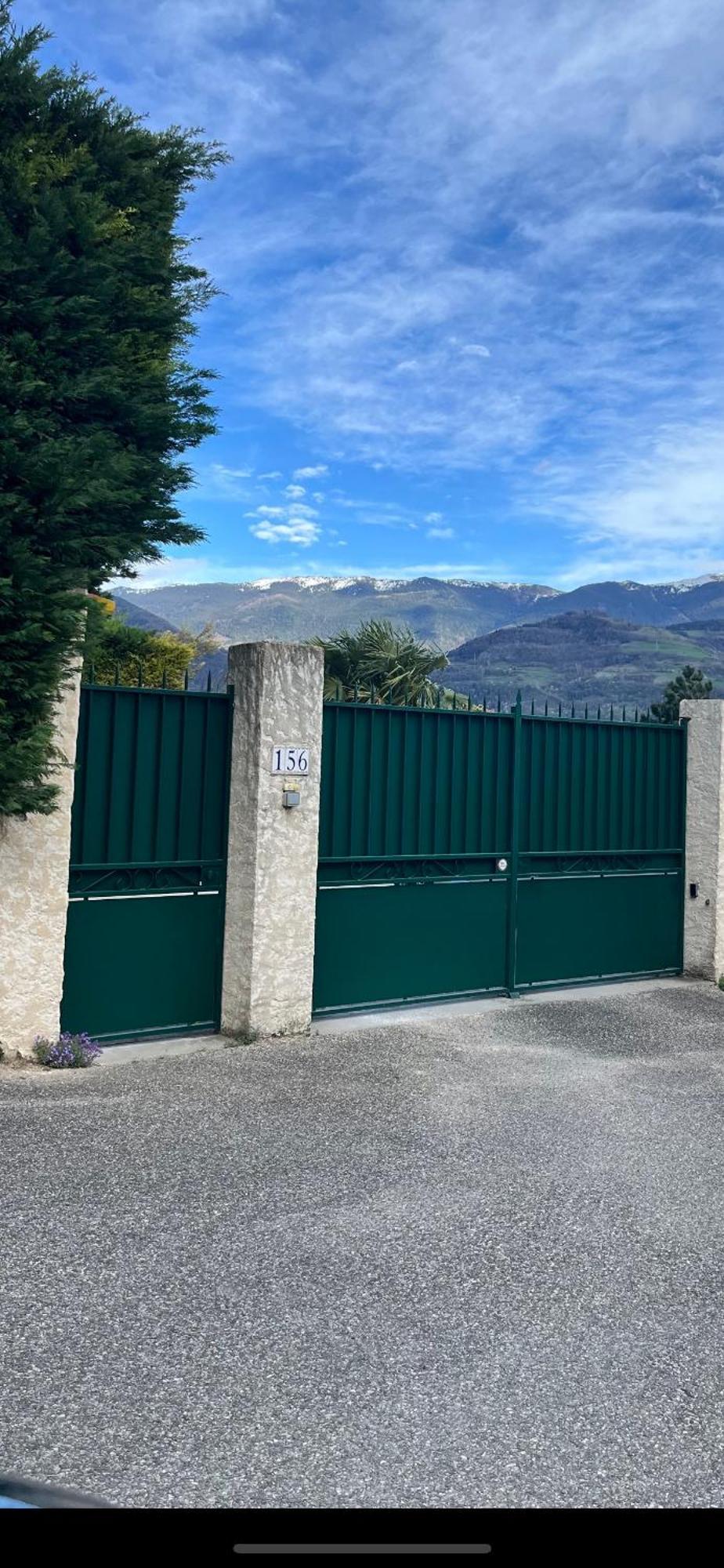 Logement Icare 5Km De Crolles, Soitec , St Lumbin Luaran gambar